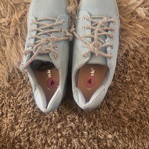 Stylish Kid's Sneakers in Light Blue (Never Worn)